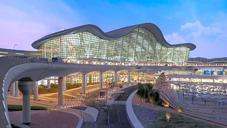 Top House Zayed Airport AUH