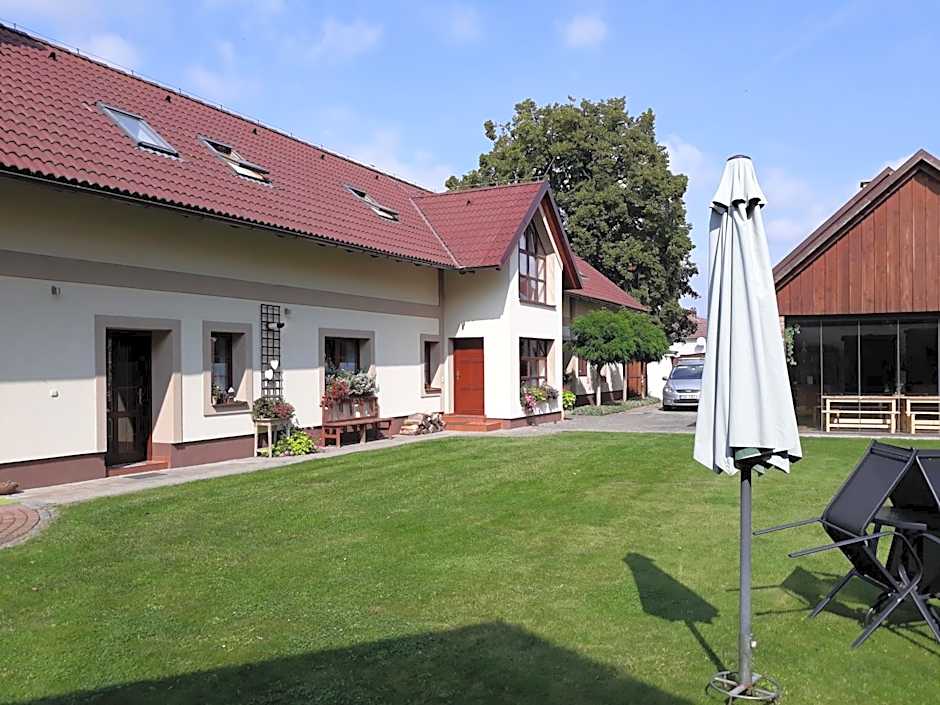 Dvoupokojový apartmán s kuchyňským koutem