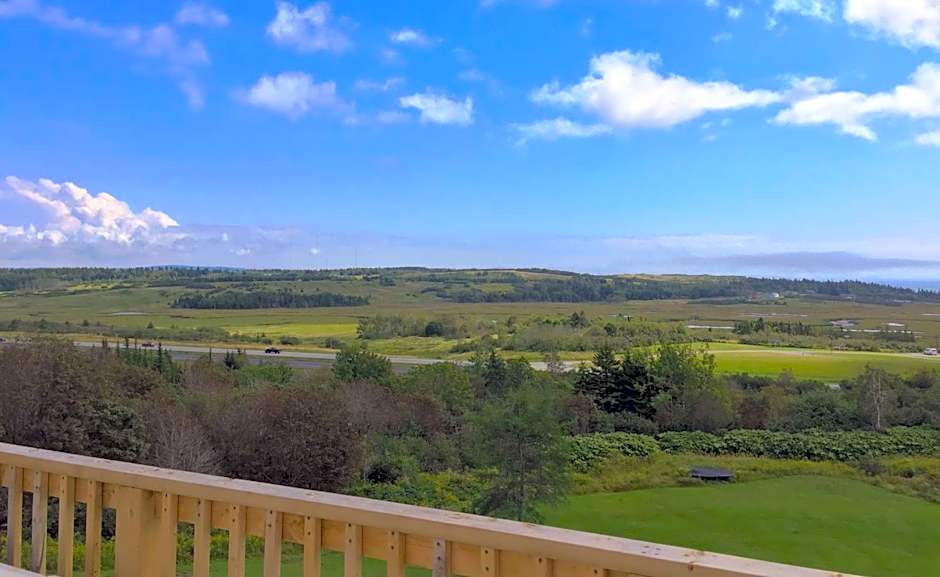 Admiral's Quay Motel & Suites