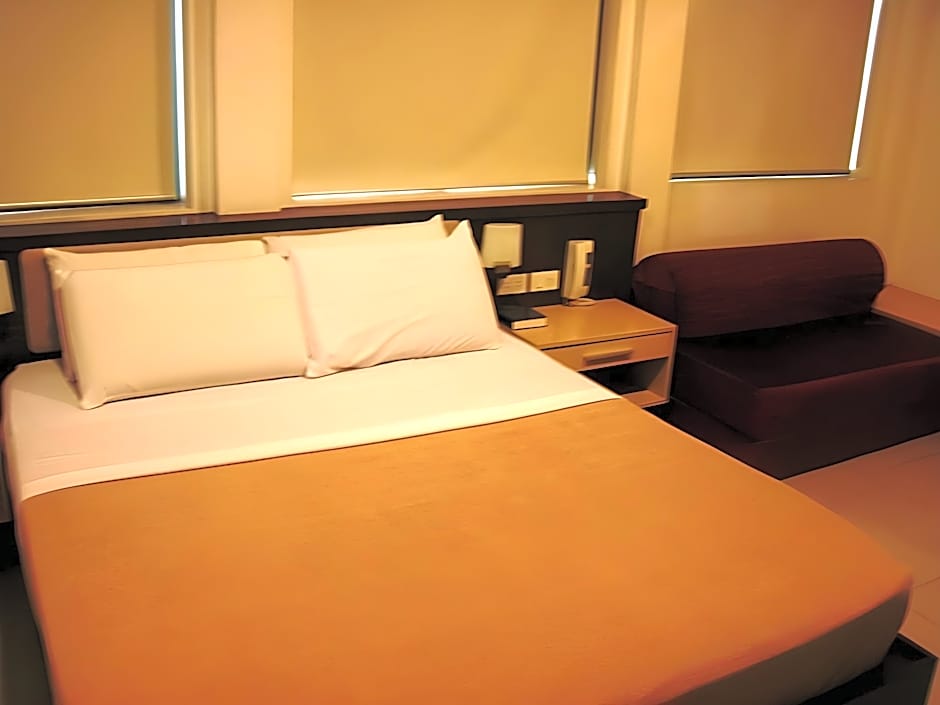 Olongapo Travel Lodge