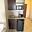 La Quinta Inn & Suites by Wyndham Oklahoma City Yukon