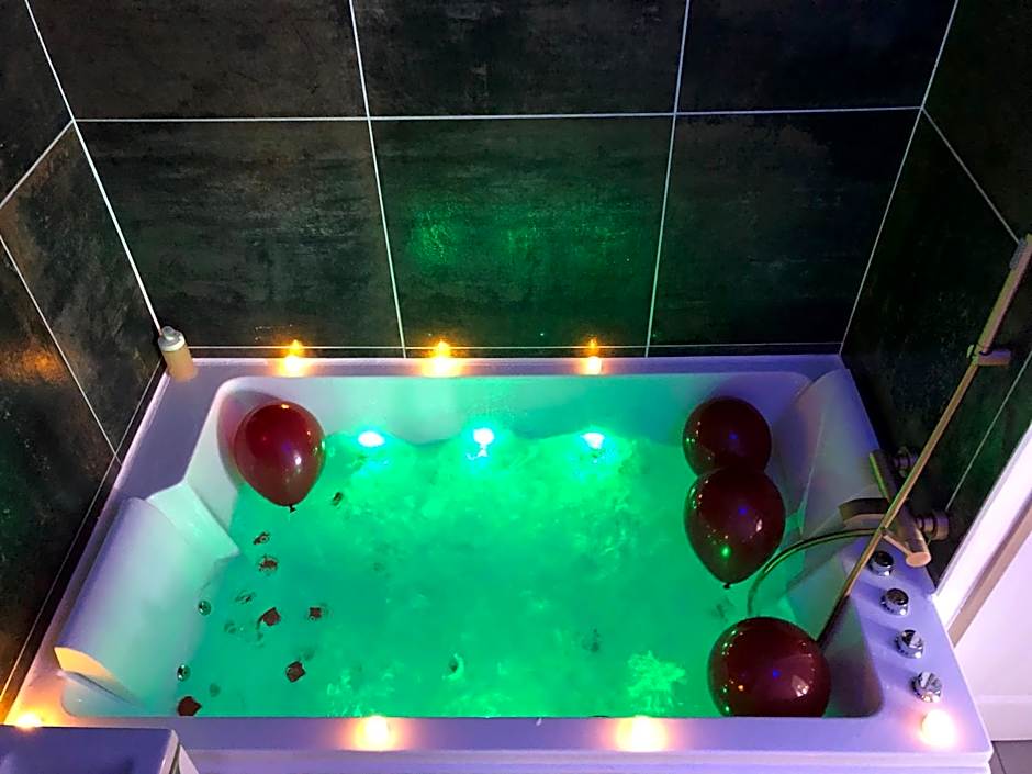 Love room Malt&SPA jacuzzi privatif
