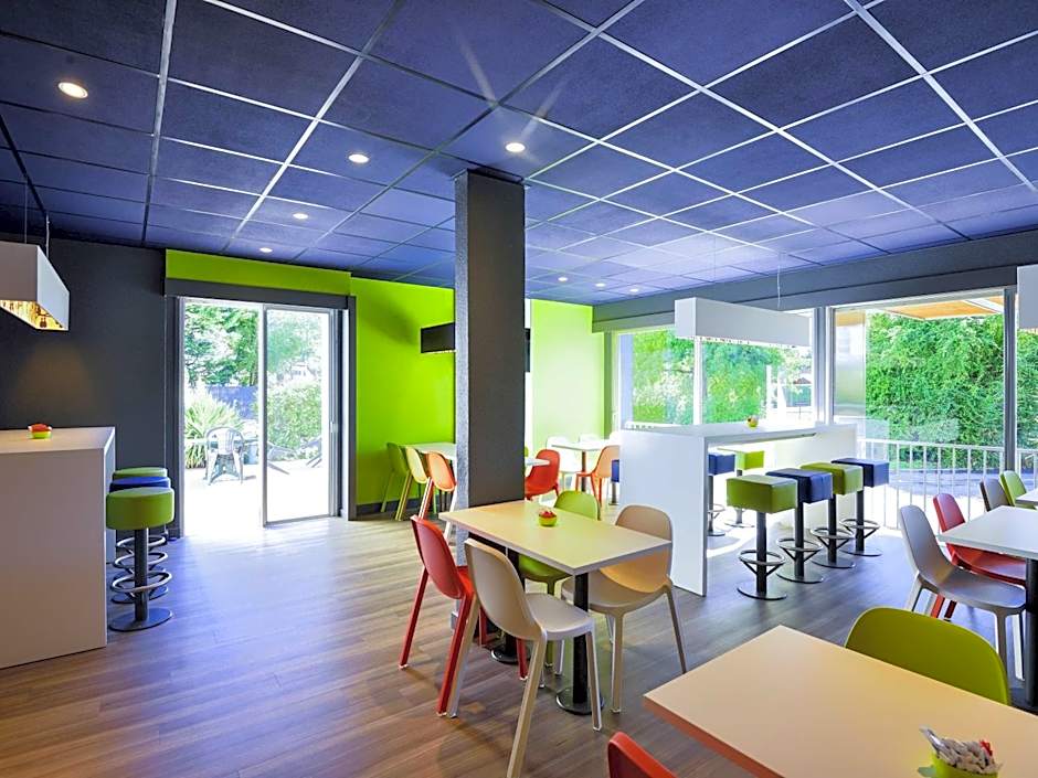 ibis budget Pau Lescar