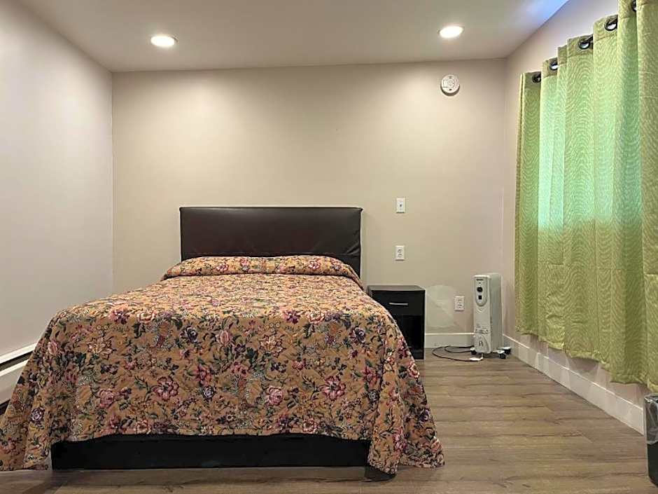 Kluane Park Inn