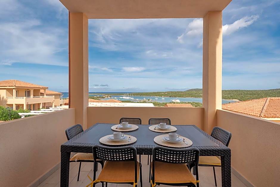 Baia de Bahas Residence