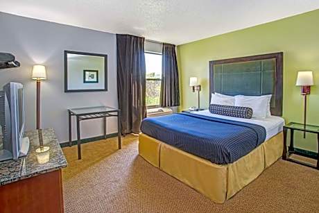 1 Queen Bed, Non Smoking