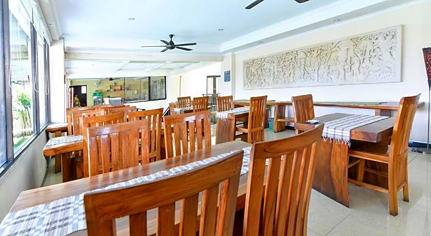 RedDoorz Plus near Mall Bali Galeria 2