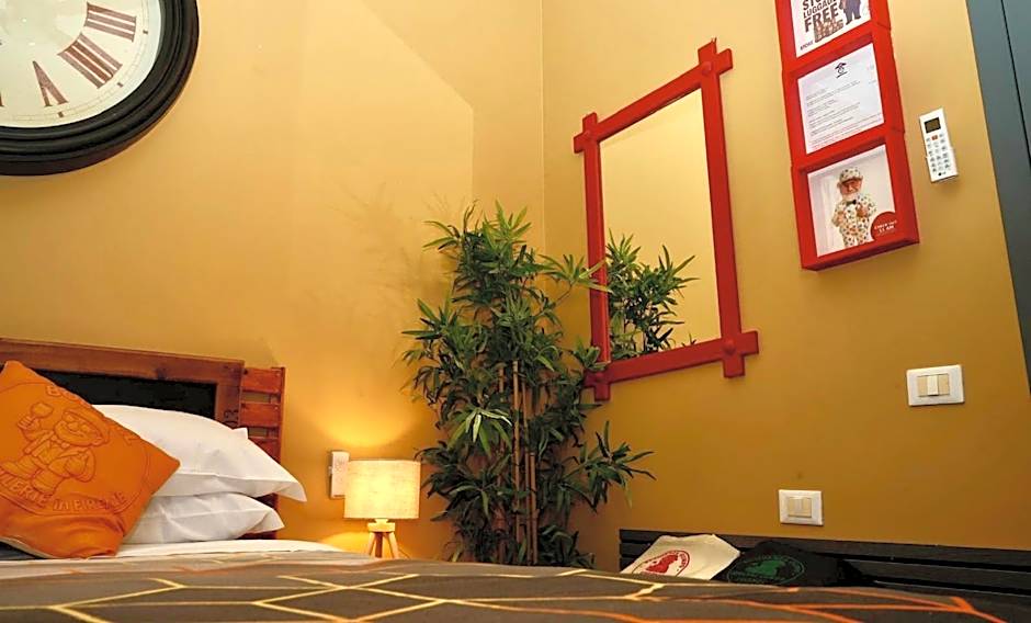 BOBOTEL URBAN Guesthouse
