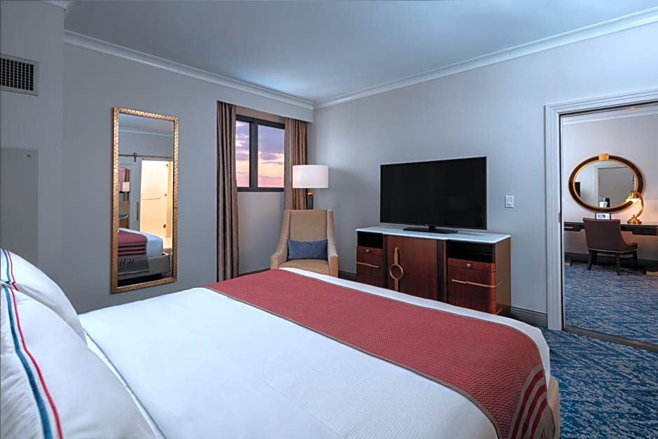 The Higgins Hotel New Orleans, Curio Collection By Hilton