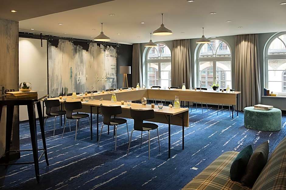 Renaissance by Marriott Hamburg Hotel