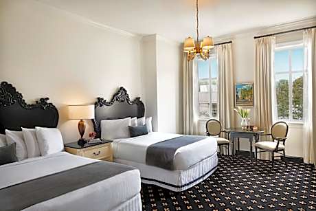 Traditional Queen Room - Disable Access