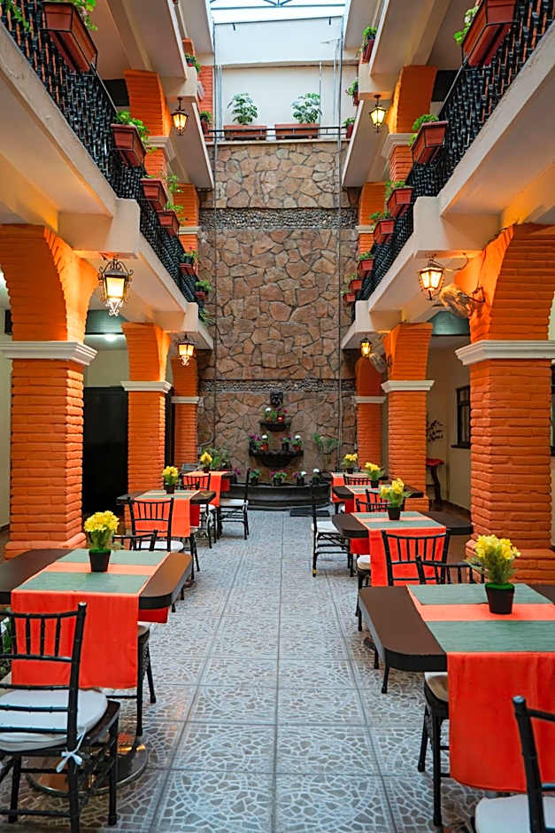 Hotel del Carmen, en el Centro- DESAYUNO Incluido !