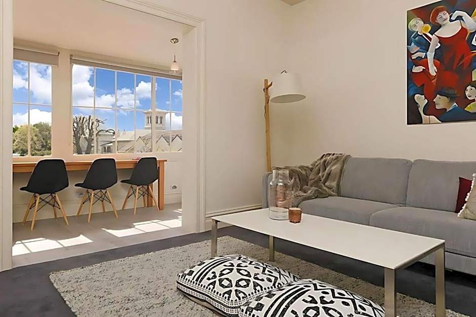 The Lollyshop Apartment in Battery Point