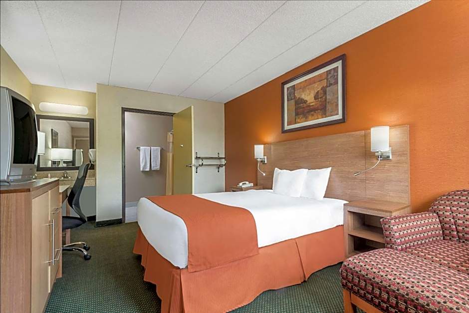 Days Inn by Wyndham Columbus Fairgrounds