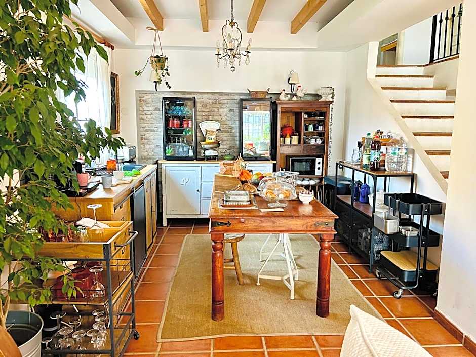 At Home in Malaga Stay & Solo Travellers