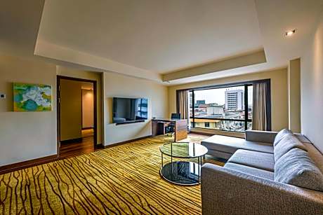 Regency Suite with 1 King Bed