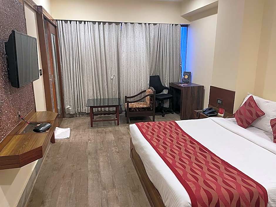Hotel Rajmahal