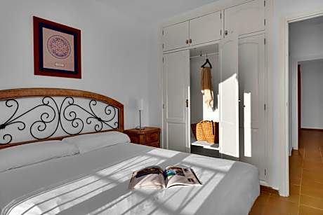 One-Bedroom Apartment - Cycling Package