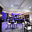 Holiday Inn & Suites Farmington Hills - Detroit NW, an IHG Hotel By IHG