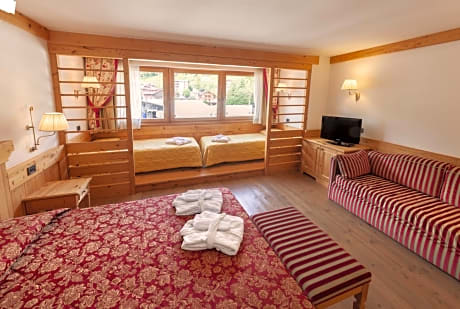 Superior Quadruple Room