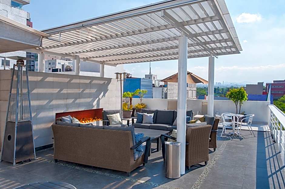 Lombardo Suites