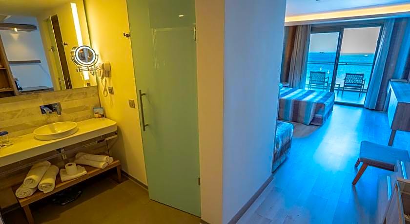 Turunc Premium Hotel