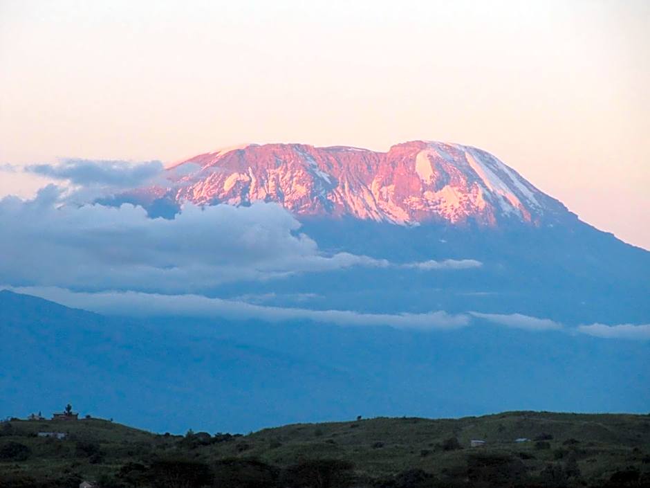 Original Maasai Lodge – Africa Amini Life