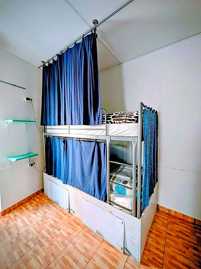Orange3 Hostel