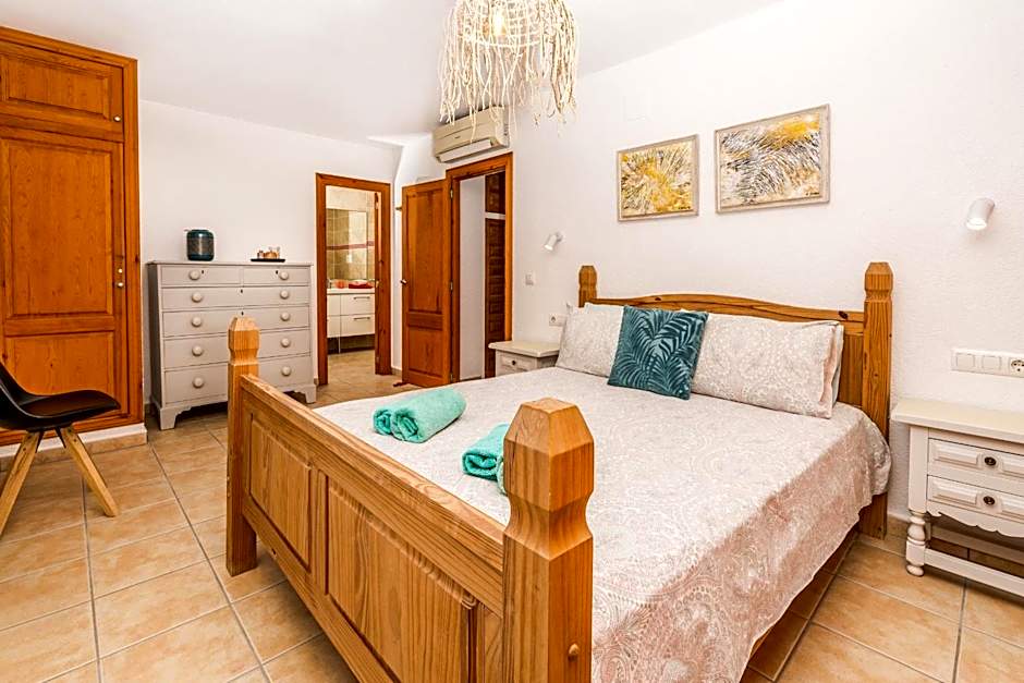 Villa — 50 fotoğraftan 1. fotoğraf