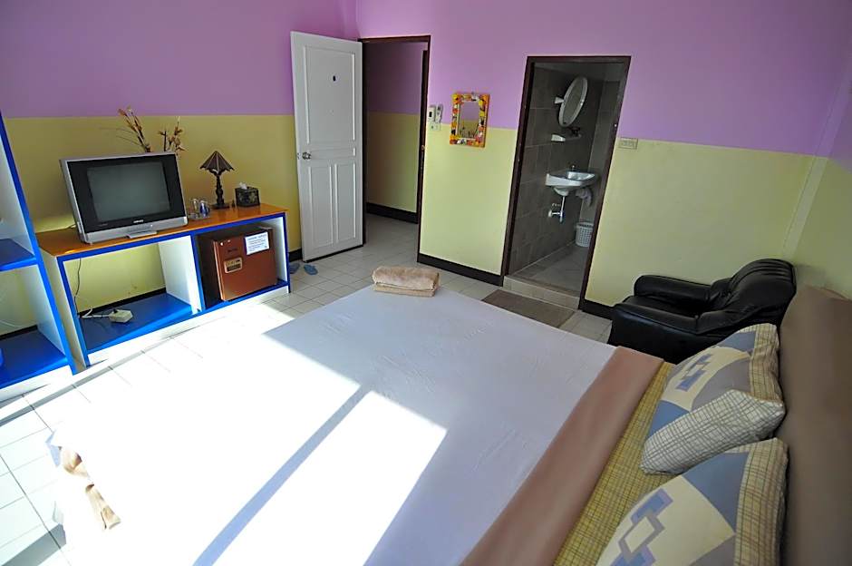 Bluewhale Guesthouse – Pattaya, DC
