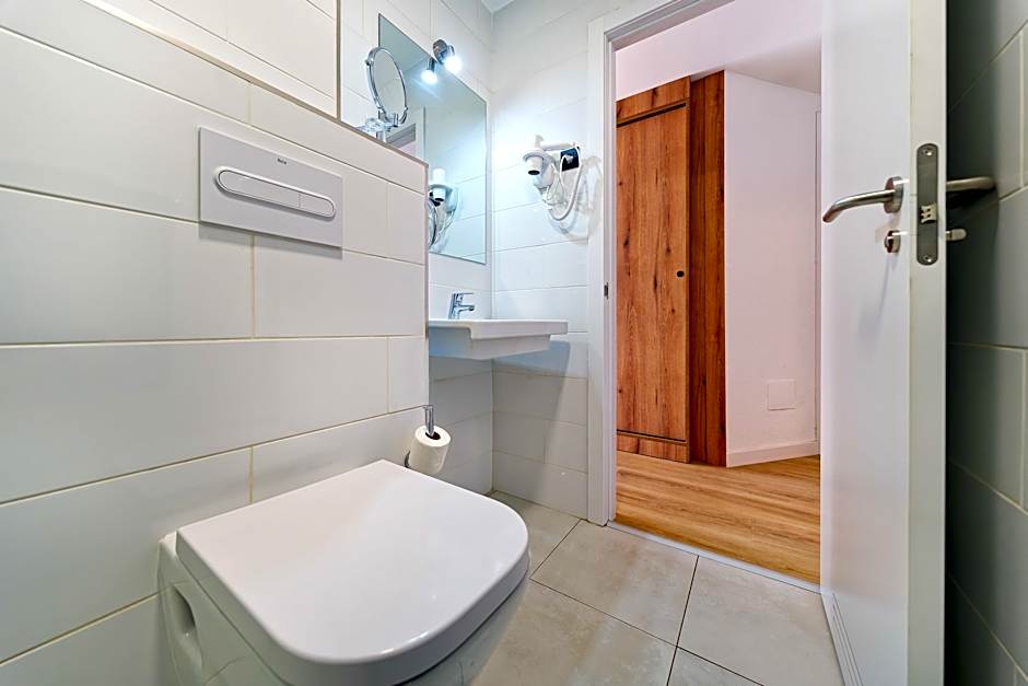 Photo 1 of 12 of PREMIUM 1 BED APARTMENT SEA VIEW HIGH FLOOR 2 ADULTS
