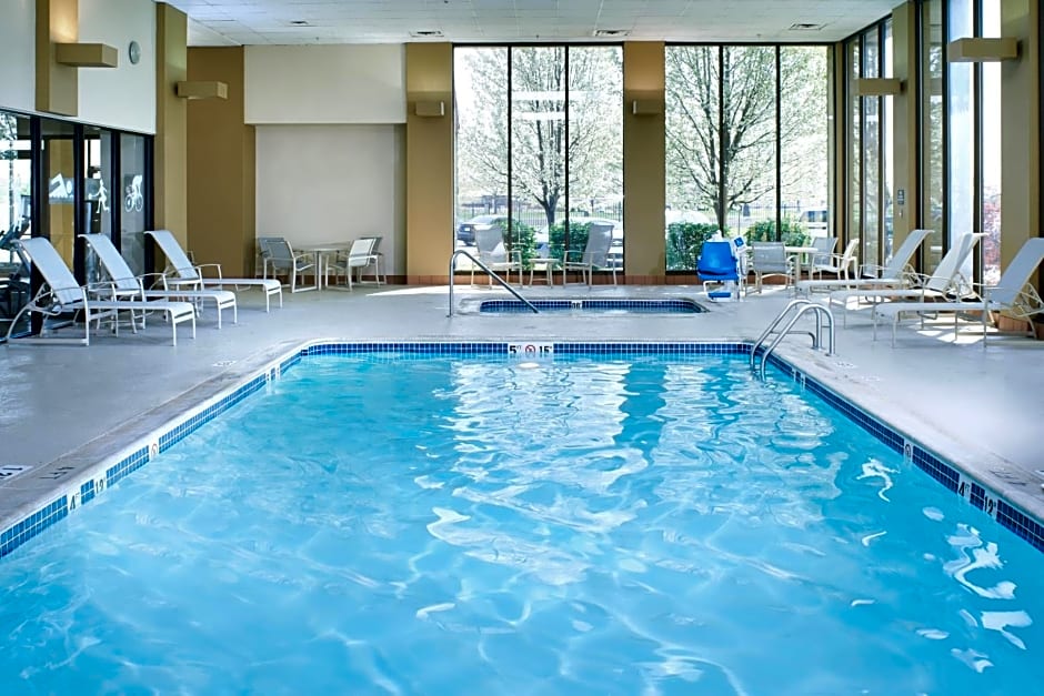 DoubleTree by Hilton Dearborn