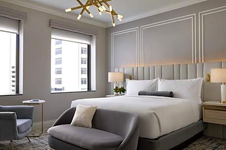 Premium King Room