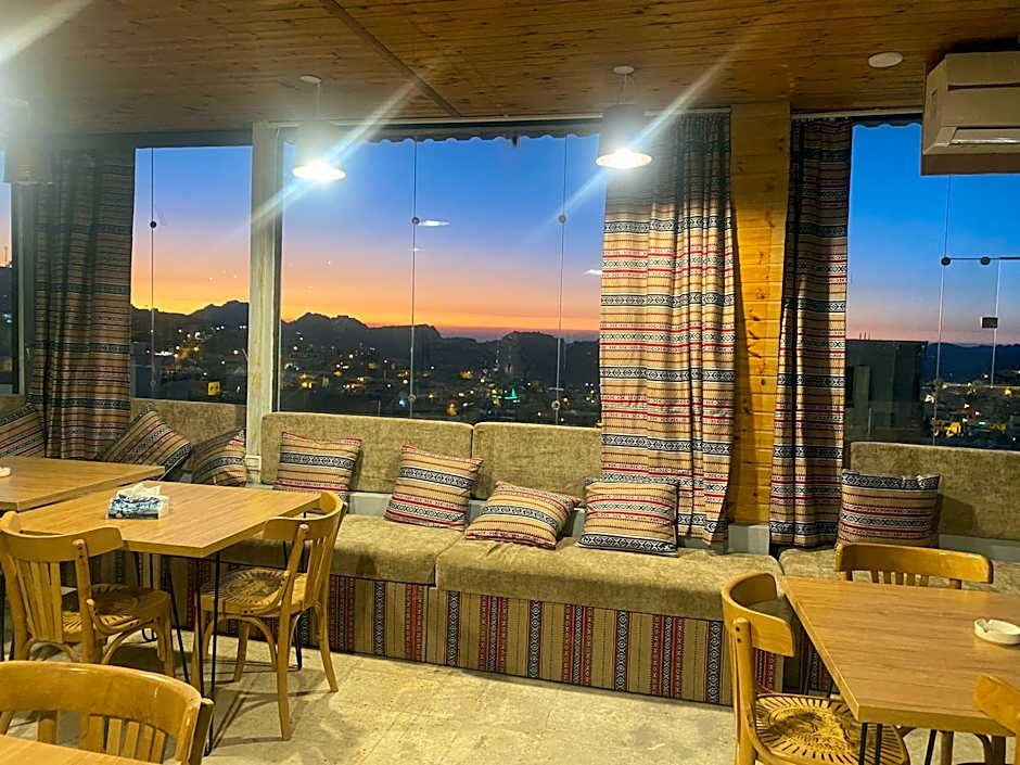 Raqeem Hotel