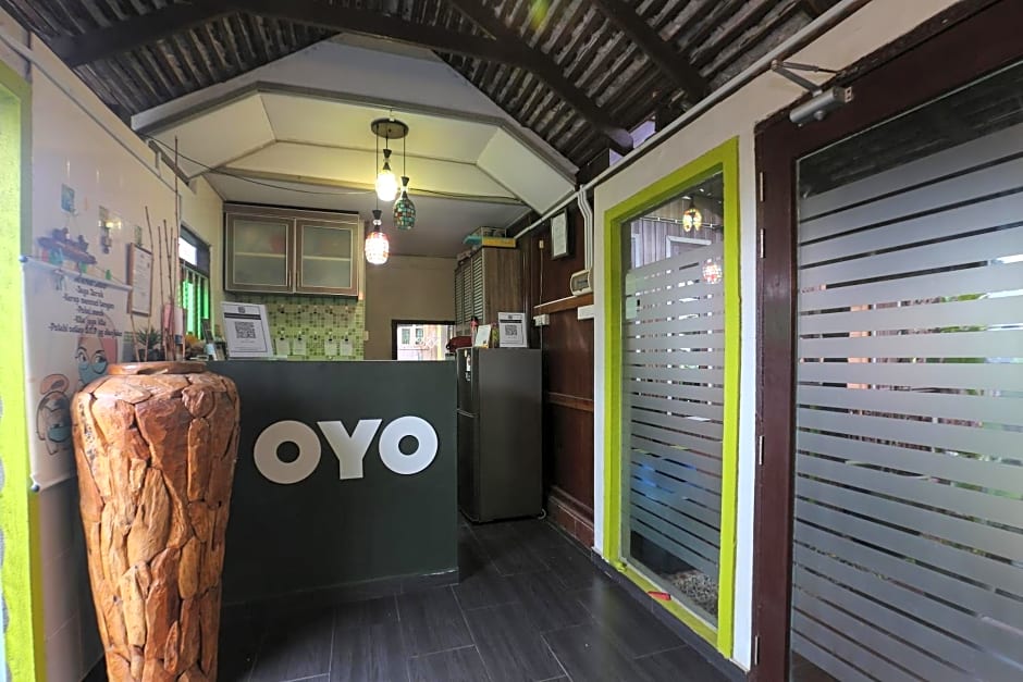 OYO 90038 Dalyla Inn Chalet