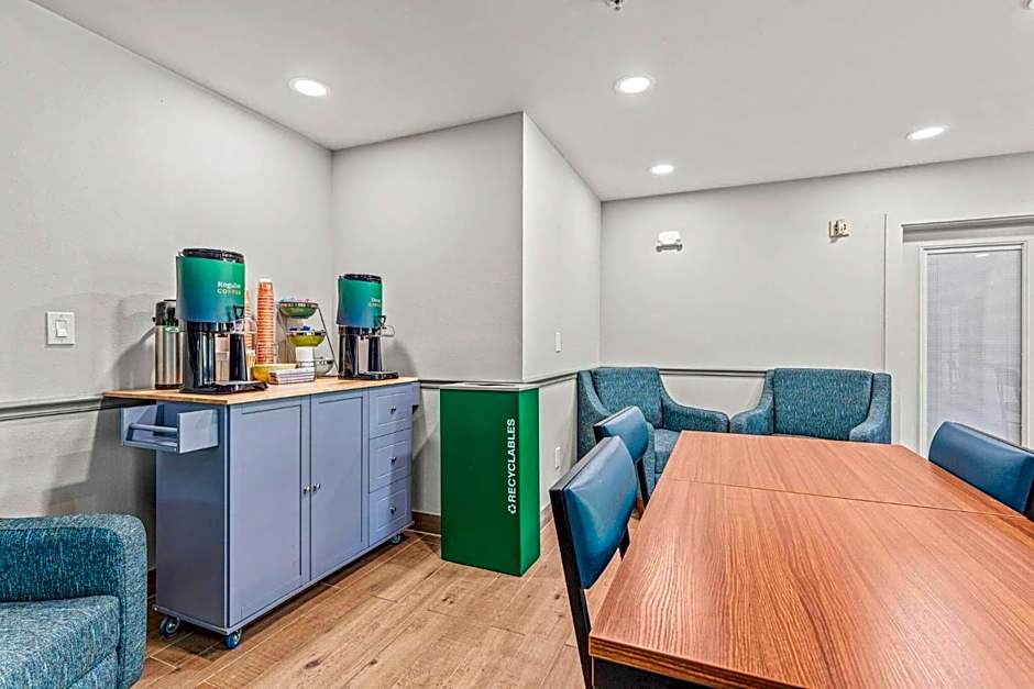 Quality Inn & Suites On The River