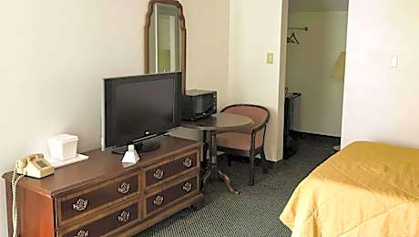 Classic Quadruple Room