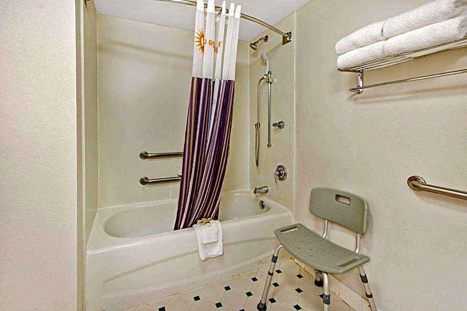 La Quinta Inn & Suites by Wyndham Albuquerque West