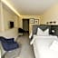 3 Monkeys Hotel