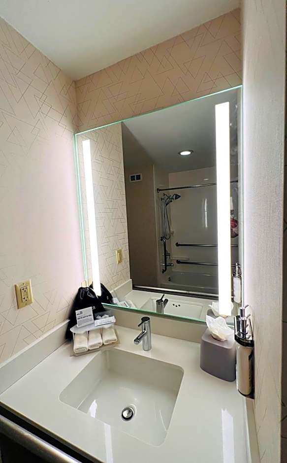 Holiday Inn Express Berkeley By IHG