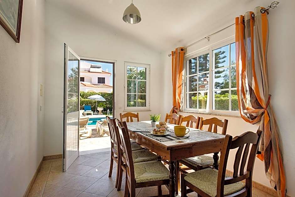 A Fantastic Place for Families, Hilton Hotel are and close to amenities