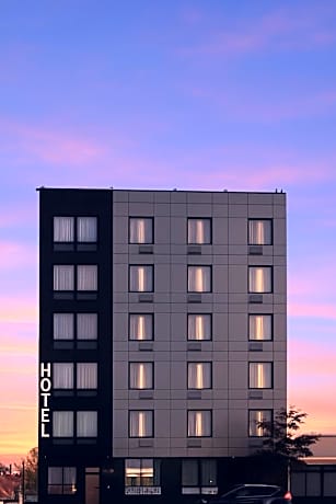 Bkway Hotel Brooklyn