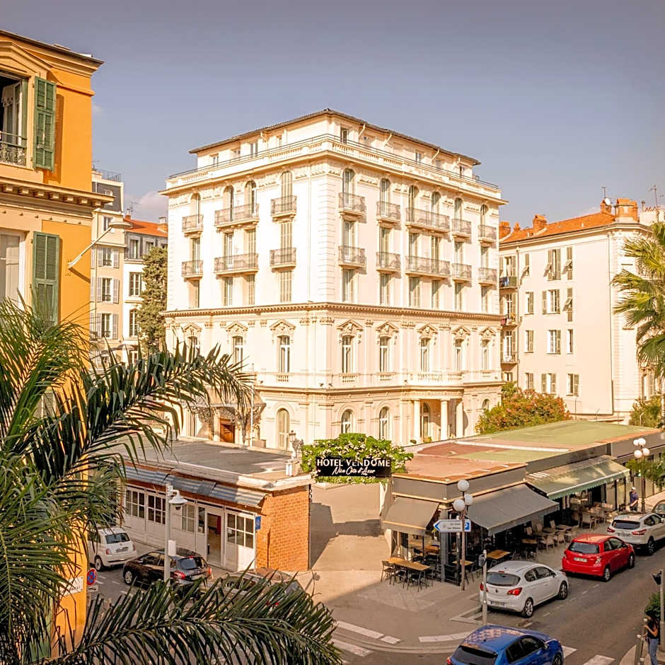 Photo 1 of 50 of Hotel Vendome