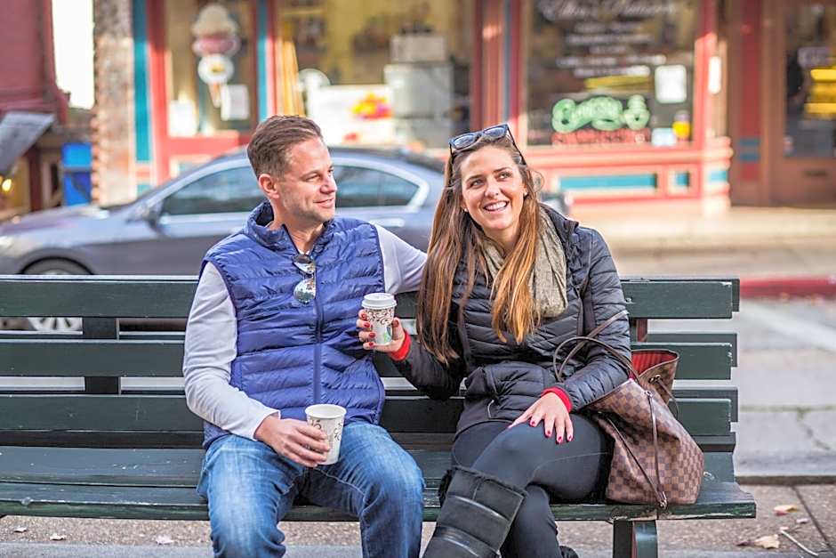 1905 Basin Park Hotel