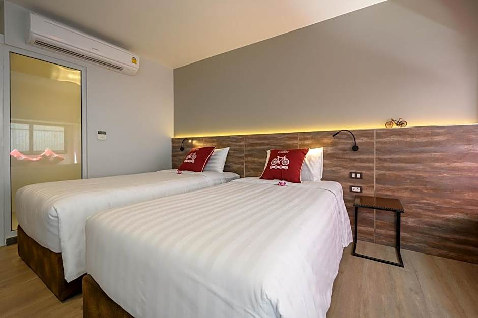 Photo 1 of 6 of Deluxe 1 Double Bed or 2 Beds