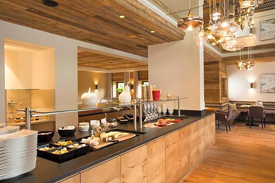 Alpine Lifestyle Berghotel Madlener