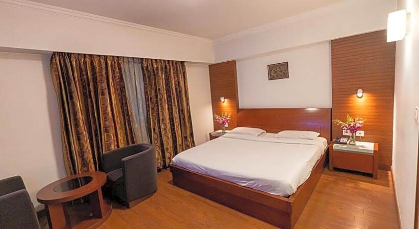 Parijatha Gateway Hotel