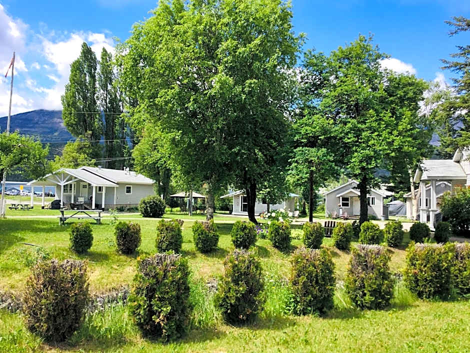 Brookside Motel