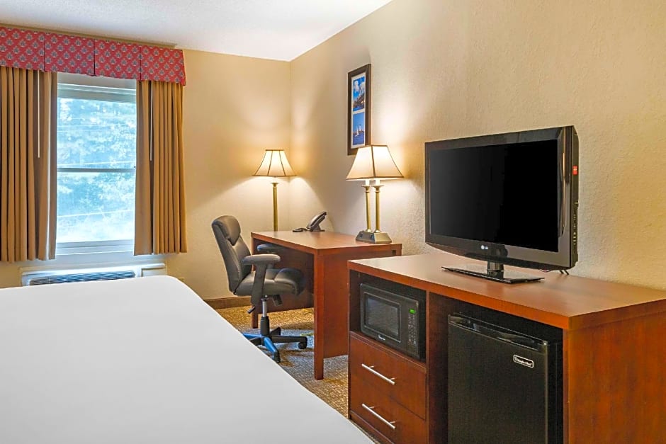 MainStay Suites Foxboro - Mansfield