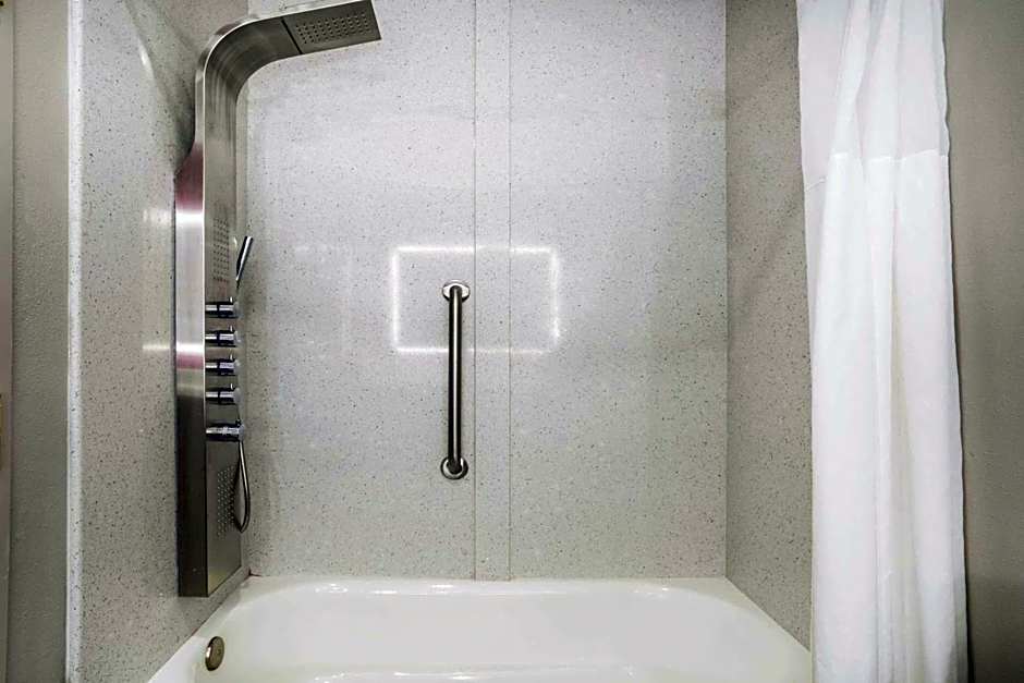 La Quinta Inn & Suites by Wyndham Chattanooga North - Hixson